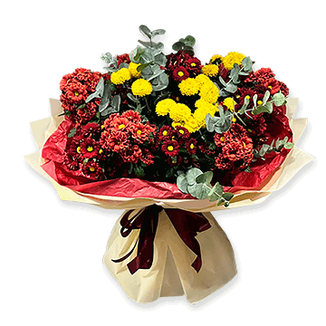 Bouquet of red and yellow chrysanthemums — a refined arrangement with a distinctive color accent Reserved Expression