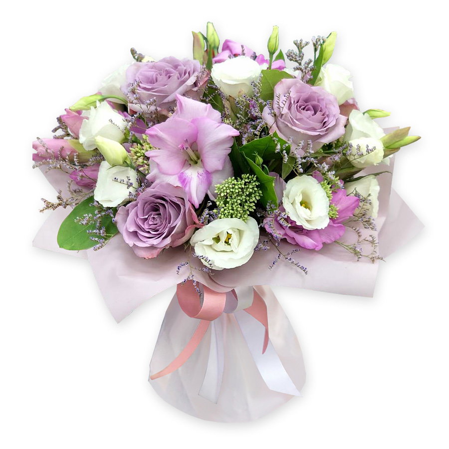 Bouquet of roses, lisianthus and gladioli